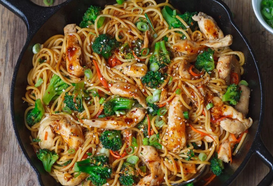 CHICKEN STIR FRY